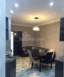 Квартира 47 м² - Зураба Горгиладзе, Батуми, Грузия