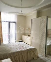 Квартира 110 м² - Зураба Горгиладзе, Батуми, Грузия