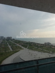 Квартира 32 м² - Шерифа Химшиашвили, Батуми, Грузия